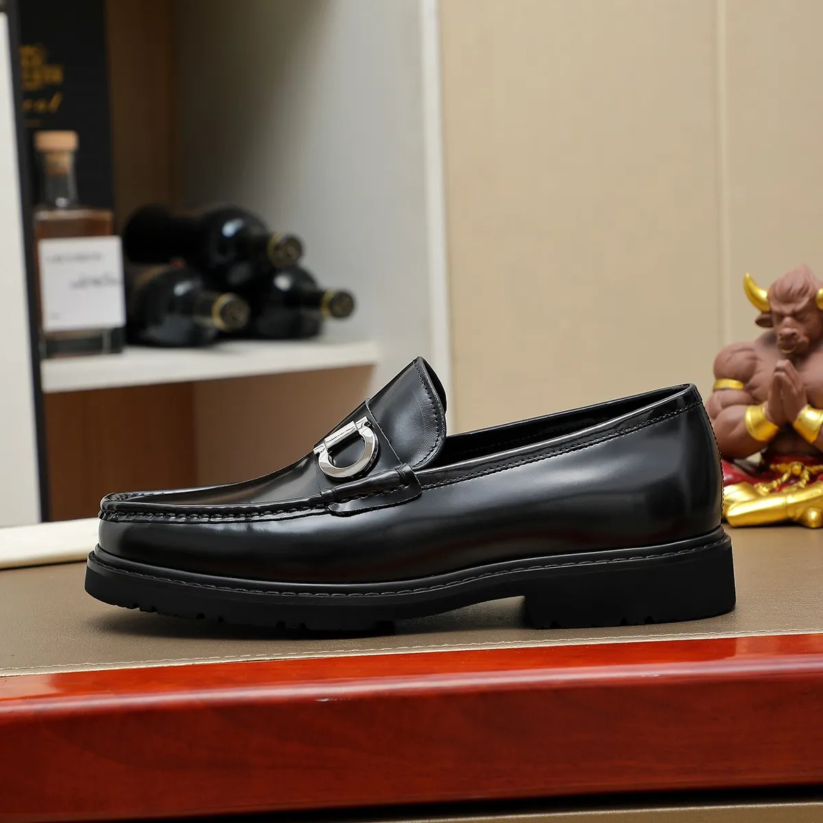 Men's shoes 💰500 Ferragamo [Ferragamo] top imported suit men's shoes 💯Original copy of the official website, product materials: selected imported embossed calfskin + luxury hardware buckle accessories ~ imported water-dyed cow 🐂 leather lining. Strong three-dimensional visual effect, original combination outsole, multiple colors available😘 Size: 38-44 (.45.46.4. Customized)
